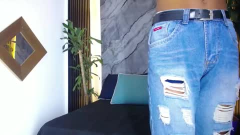 Snapshot of abby_aguas chatting on 03-11-25, 12:06 Abby online show from 03-11-25, 12:06