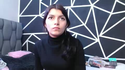 Snapshot of abby_and_chriss18 chatting on 01-18-25, 02:58 Abby y Crhiss online show from 01-18-25, 02:58