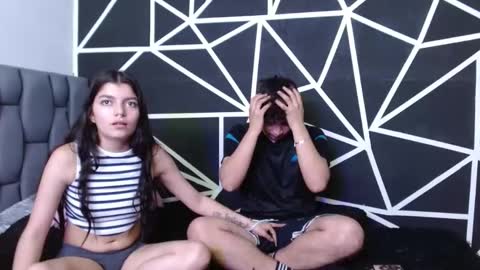 Snapshot of abby_and_chriss18 chatting on 01-23-25, 03:37 Abby y Crhiss online show from 01-23-25, 03:37