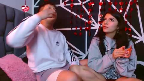 Snapshot of abby_and_chriss18 chatting on 02-15-25, 06:33 Abby y Crhiss online show from 02-15-25, 06:33