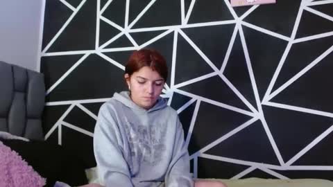 Snapshot of abby_and_chriss18 chatting on 09-11-25, 04:01 Abby y Crhiss online show from 09-11-25, 04:01
