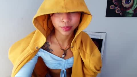 Lucia  online show from 01-10-25, 05:56