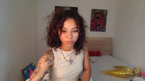 Lucia  online show from 01-29-25, 03:15