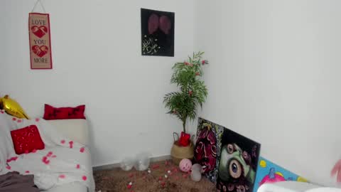 Lucia  online show from 02-06-25, 06:24
