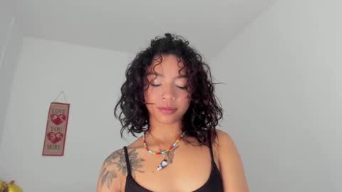 Lucia  online show from 02-07-25, 12:06