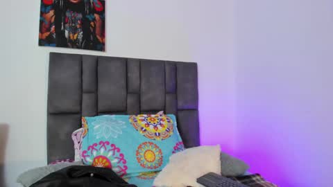 Snapshot of abby_jones2 chatting on 09-30-25, 03:11 abby jones online show from 09-30-25, 03:11