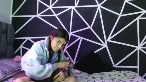 Snapshot of abby_rousse09 chatting on 03-06-25, 04:19 abby_rousse09 online show from 03-06-25, 04:19