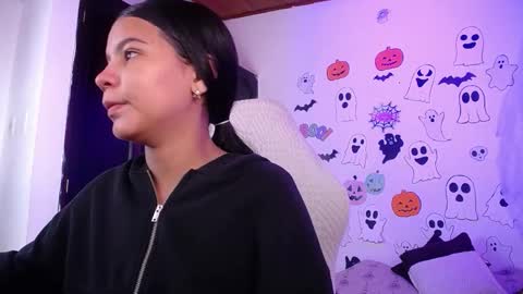 Snapshot of abby_tgn chatting on 10-17-25, 11:35 ABBY online show from 10-17-25, 11:35