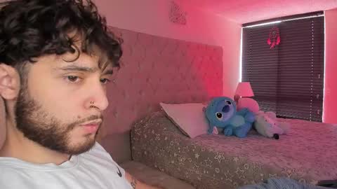 START TRANSMISSION ---- AM COLOMBIA TIME online show from 10-21-25, 01:23