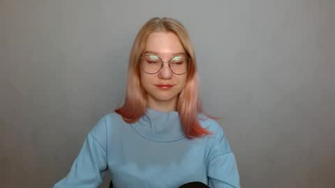 Abby Lovense is active online show from 12-20-24, 09:54