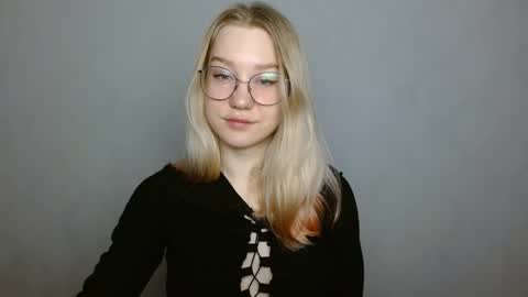 Abby Lovense is active online show from 02-07-25, 06:56