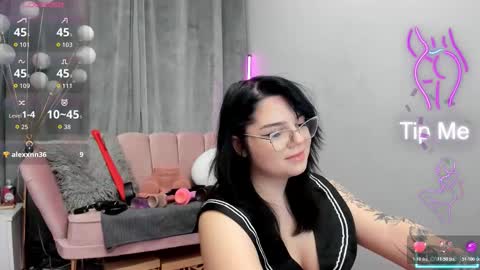 Abby Pearl online show from 12-19-25, 09:00