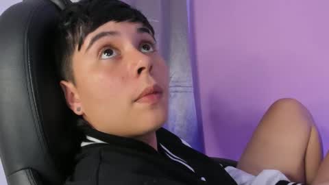 Abby Smith online show from 01-11-25, 06:23