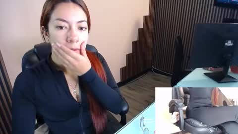 Abby Stones online show from 12-17-25, 11:16