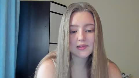 Abby    Stream at Sat  Sun  Mon  Fri online show from 03-09-25, 02:54