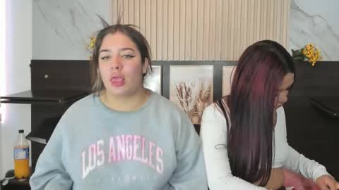 Snapshot of abella_as_ chatting on 09-26-25, 02:54 abella_as_ online show from 09-26-25, 02:54