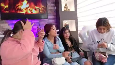 Snapshot of abella_as_ chatting on 10-03-25, 02:47 abella_as_ online show from 10-03-25, 02:47