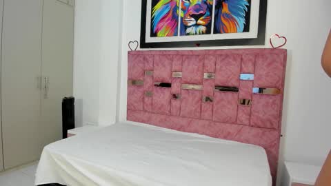 Snapshot of abella_lov chatting on 10-23-25, 12:26 abella_lov online show from 10-23-25, 12:26