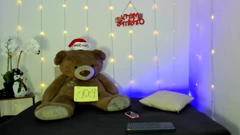  Abella and Kendra  online show from 12-06-24, 08:40