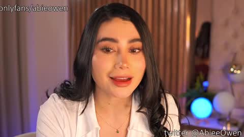 abie_owen online show from 10-03-25, 11:13