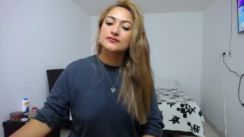 ximena online show from 12-01-25, 12:54