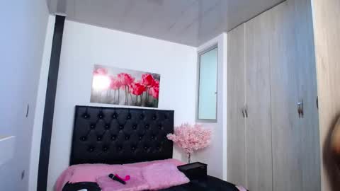 Abigail online show from 02-03-26, 12:32