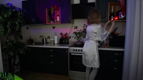 Abigail Mcgee online show from 12-01-25, 04:50