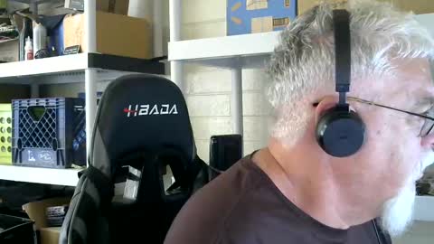 Snapshot of abigspermdonor chatting on 10-20-25, 02:39 abigspermdonor online show from 10-20-25, 02:39