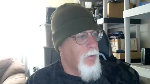 Snapshot of abigspermdonor chatting on 10-27-25, 02:43 abigspermdonor online show from 10-27-25, 02:43