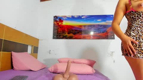 Snapshot of abiigail_fox chatting on 01-11-25, 06:03 Abigail online show from 01-11-25, 06:03