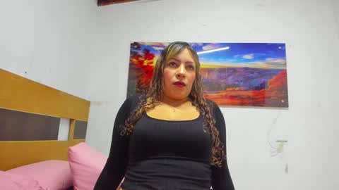 Snapshot of abiigail_fox chatting on 01-15-25, 03:11 Abigail online show from 01-15-25, 03:11