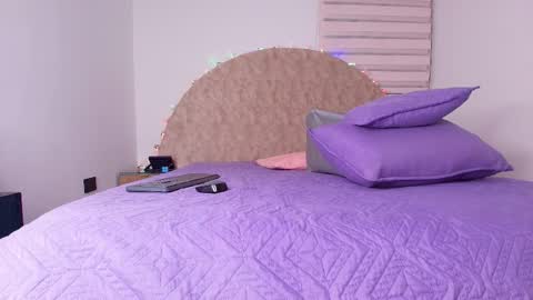 Abigail online show from 12-14-25, 03:01