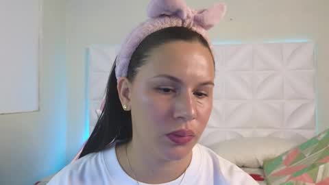 Abril  online show from 02-12-25, 09:31