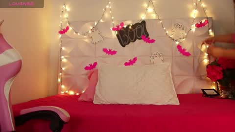 Abril  online show from 10-07-25, 10:01