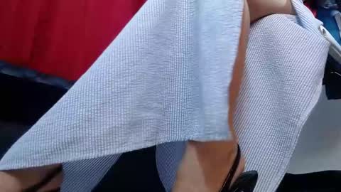 Snapshot of abril_beltran_ chatting on 02-19-26, 10:39 Abril Beltran online show from 02-19-26, 10:39