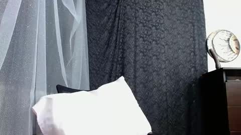 Snapshot of abril_bianchi chatting on 10-01-25, 03:01 abril_bianchi online show from 10-01-25, 03:01