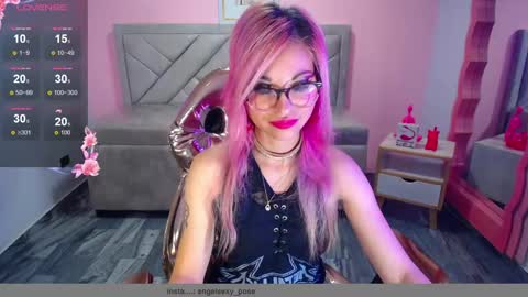 abril_ch_ online show from 11-12-25, 10:48