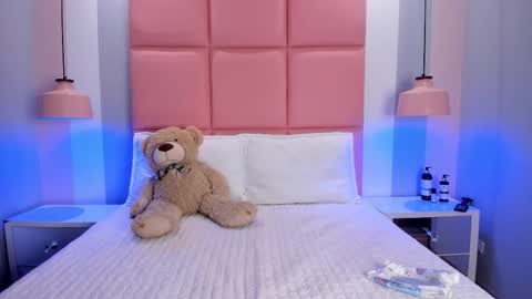 Snapshot of abril_cooper11 chatting on 10-25-25, 08:58 abril_cooper11 online show from 10-25-25, 08:58