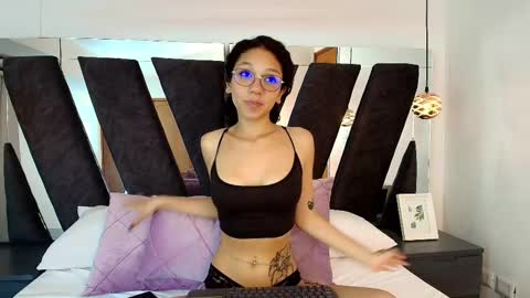  Abril  online show from 02-01-25, 01:55