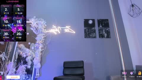 Snapshot of abril_ricci chatting on 12-22-24, 07:33 Abril online show from 12-22-24, 07:33