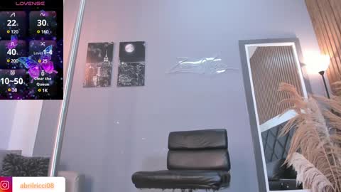 Snapshot of abril_ricci chatting on 01-30-25, 07:18 Abril online show from 01-30-25, 07:18