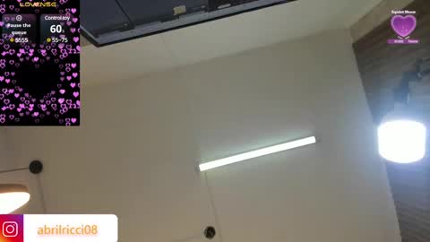 Snapshot of abril_ricci chatting on 03-10-25, 03:45 Abril online show from 03-10-25, 03:45