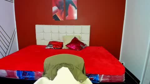 Snapshot of abrillee1 chatting on 12-07-24, 05:04 ABRIL online show from 12-07-24, 05:04