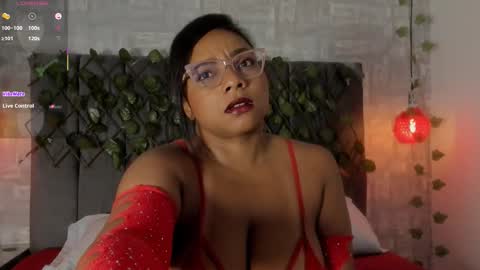 Snapshot of abrilsantana_ chatting on 11-04-25, 04:00 abrilsantana_ online show from 11-04-25, 04:00