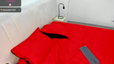 Snapshot of abrilsonne chatting on 03-02-25, 07:45 AbrilSonne online show from 03-02-25, 07:45