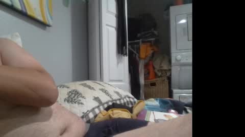 Snapshot of acefox000 chatting on 10-12-25, 10:14 adam online show from 10-12-25, 10:14