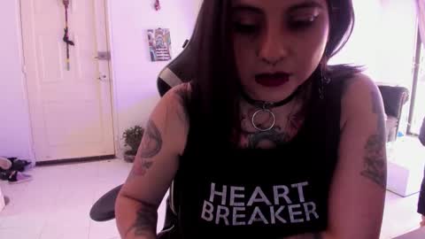 Alice online show from 10-21-25, 03:24