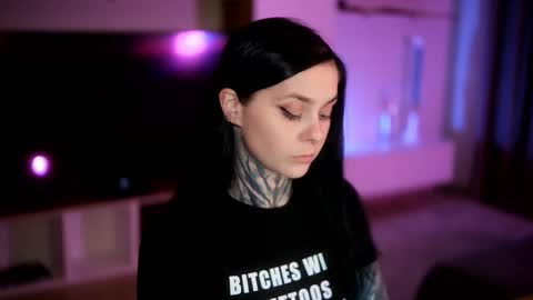 acid_pie online show from 10-21-25, 08:09