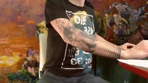 Snapshot of acute_obsession chatting on 01-04-25, 03:49 Alex online show from 01-04-25, 03:49