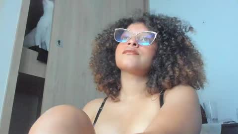  Isa  online show from 10-02-25, 04:08